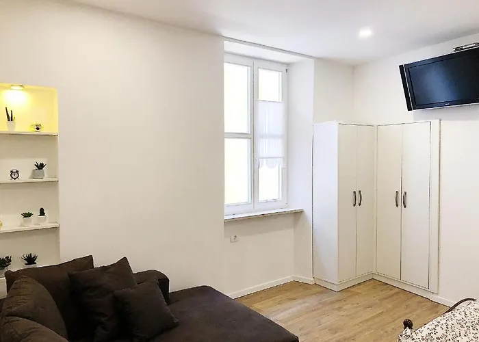 Apartment Mario